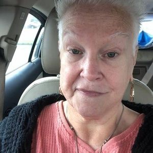 Meet your Posher, Carolyn